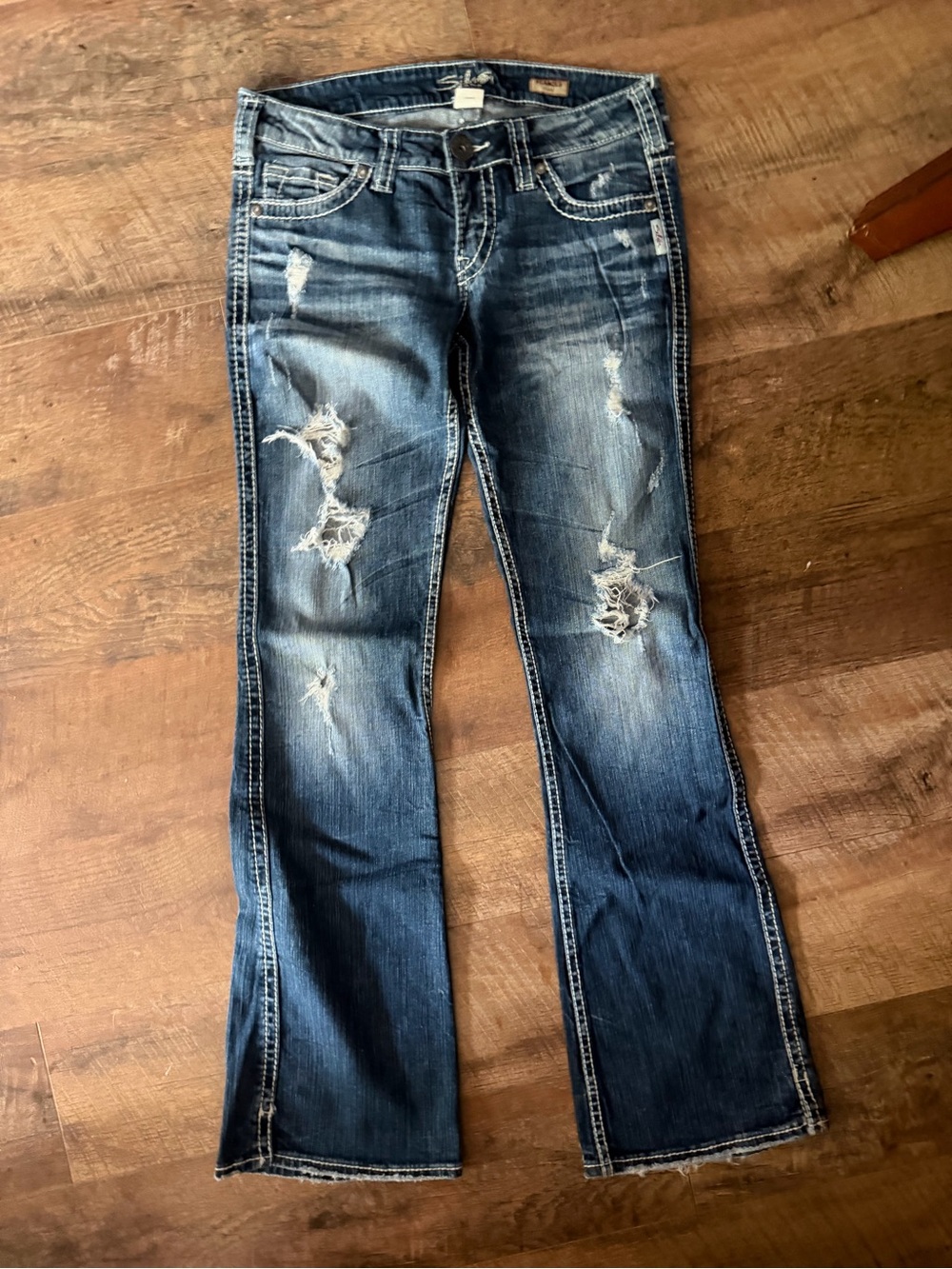 Silver Jeans Distressed Dark Blue Bootcut Jeans 28 x 33 Women’s